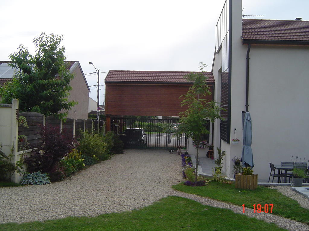 Aux Plumes De Grigy Bed & Breakfast Metz Exterior photo