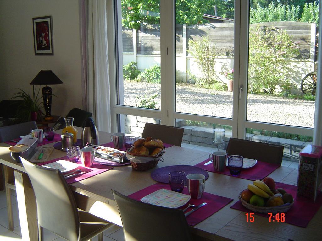 Aux Plumes De Grigy Bed & Breakfast Metz Exterior photo